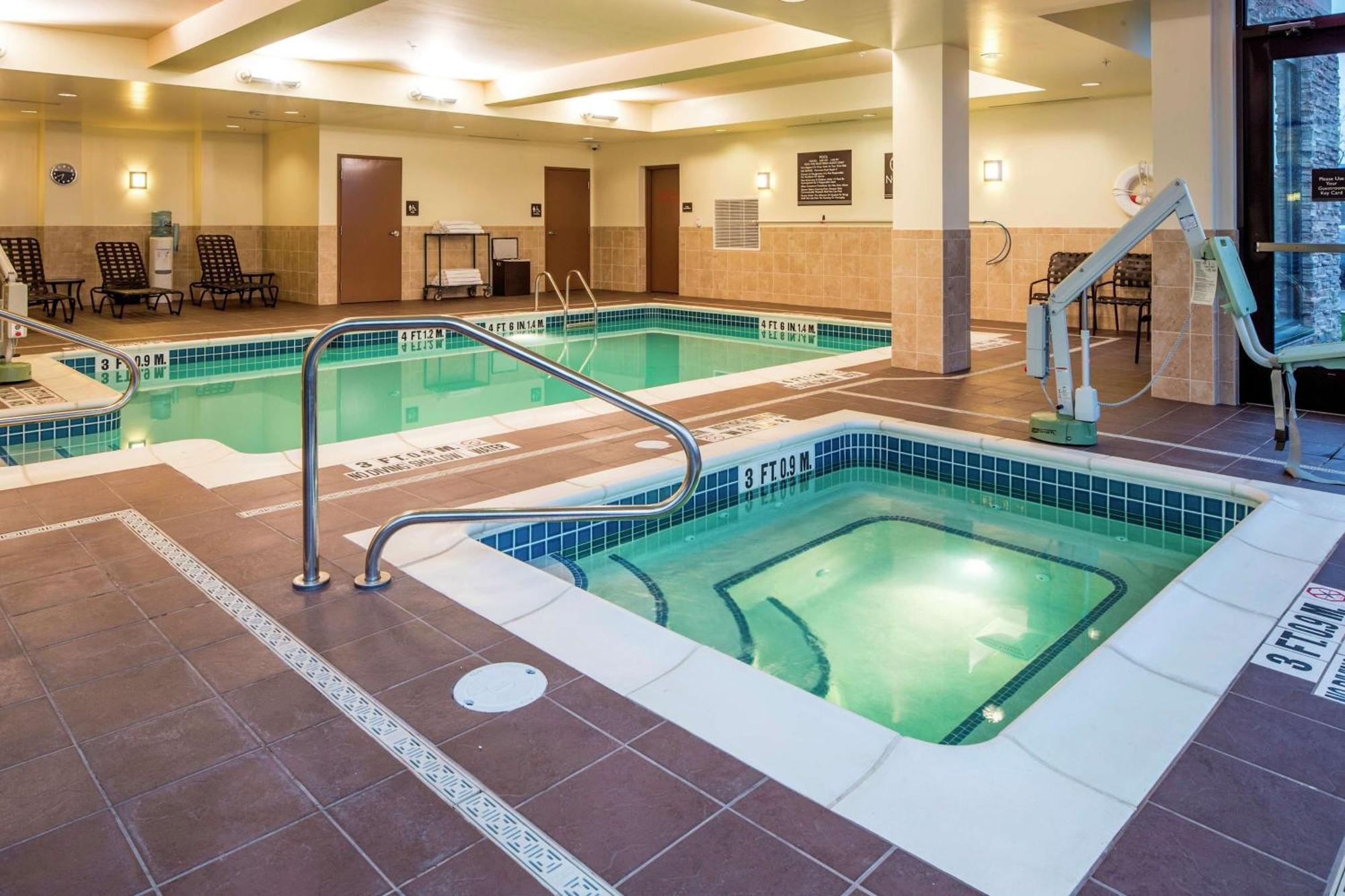 Hilton Garden Inn Uniontown Eksteriør bilde