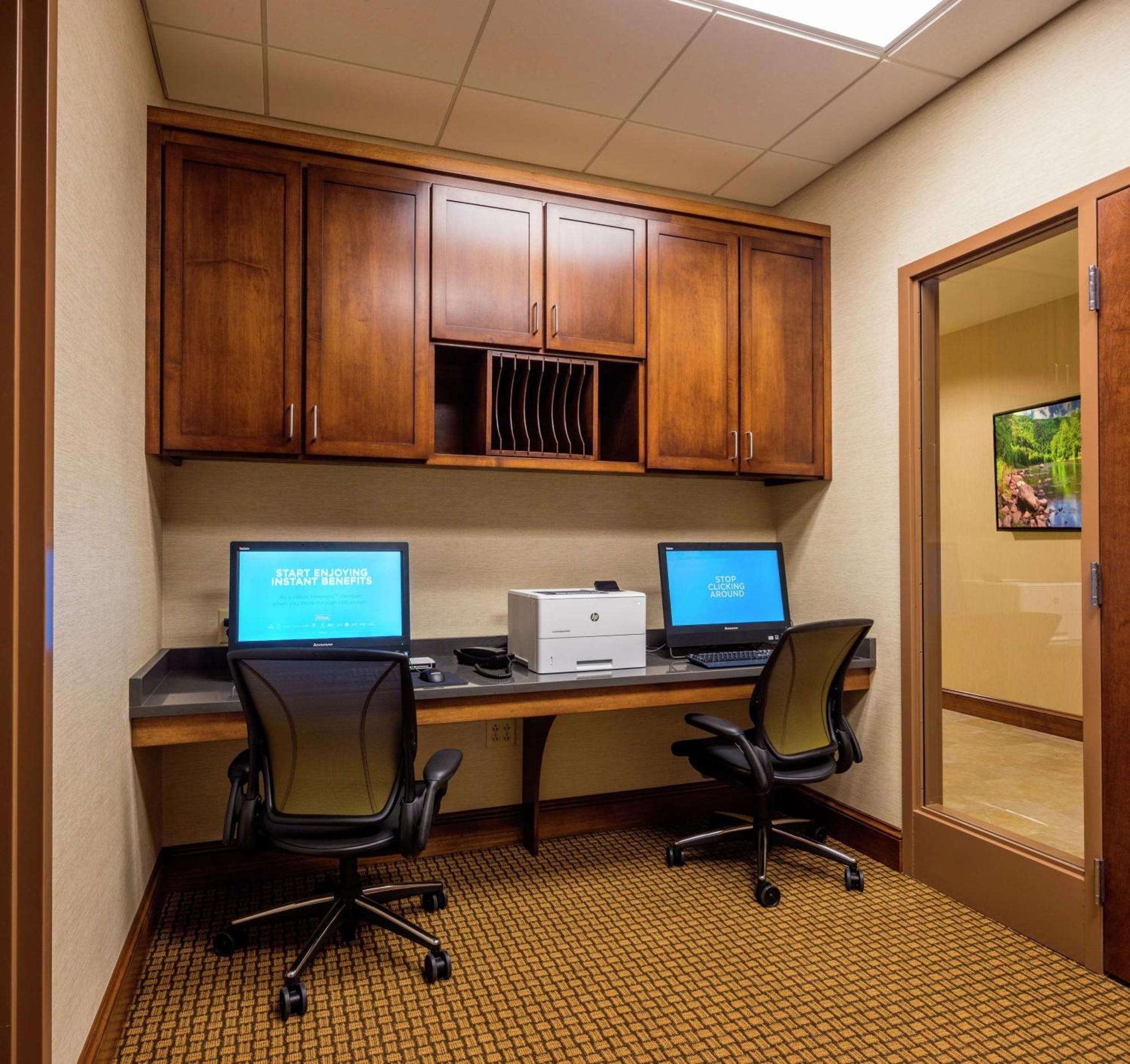 Hilton Garden Inn Uniontown Eksteriør bilde