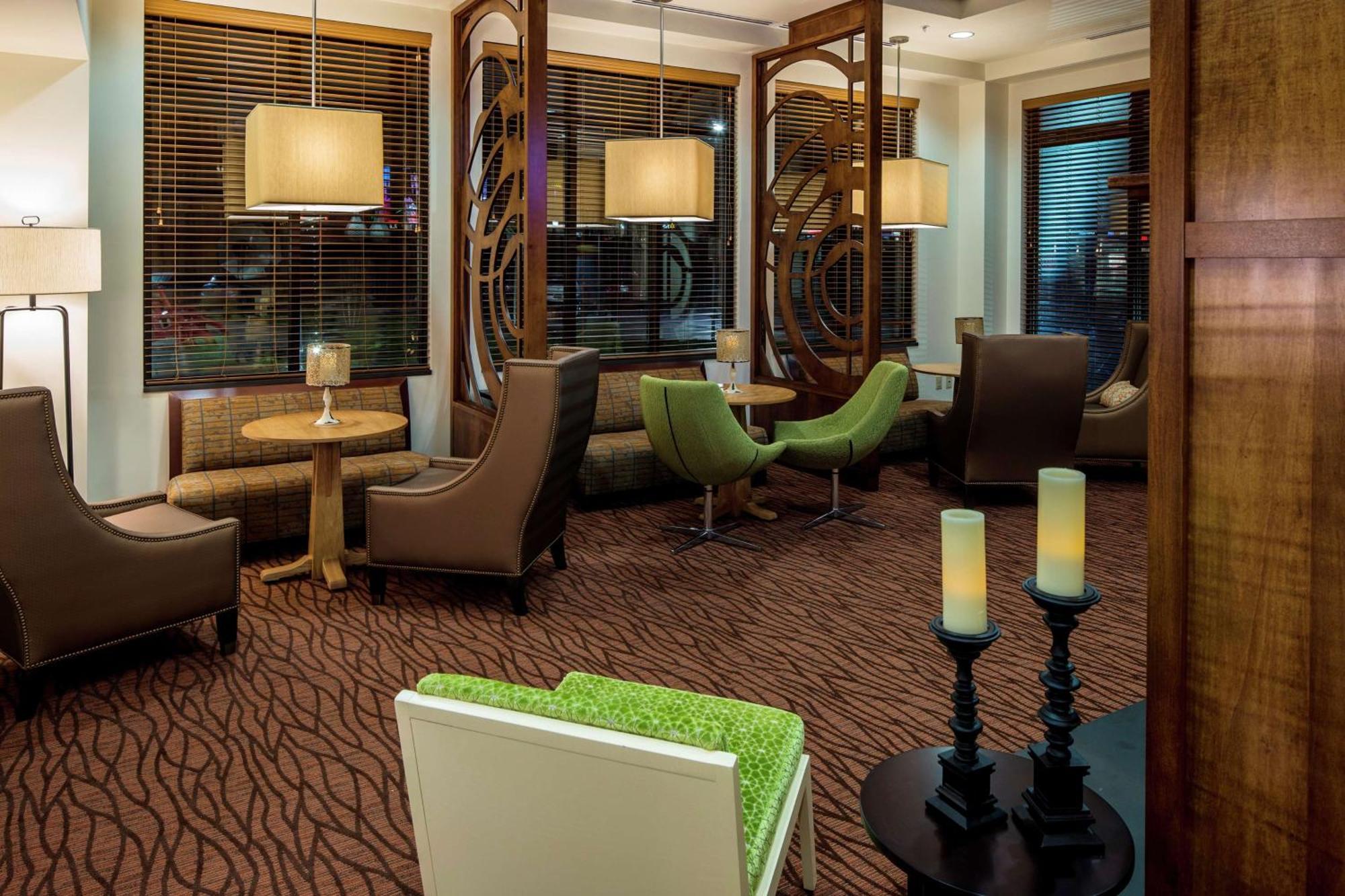 Hilton Garden Inn Uniontown Eksteriør bilde