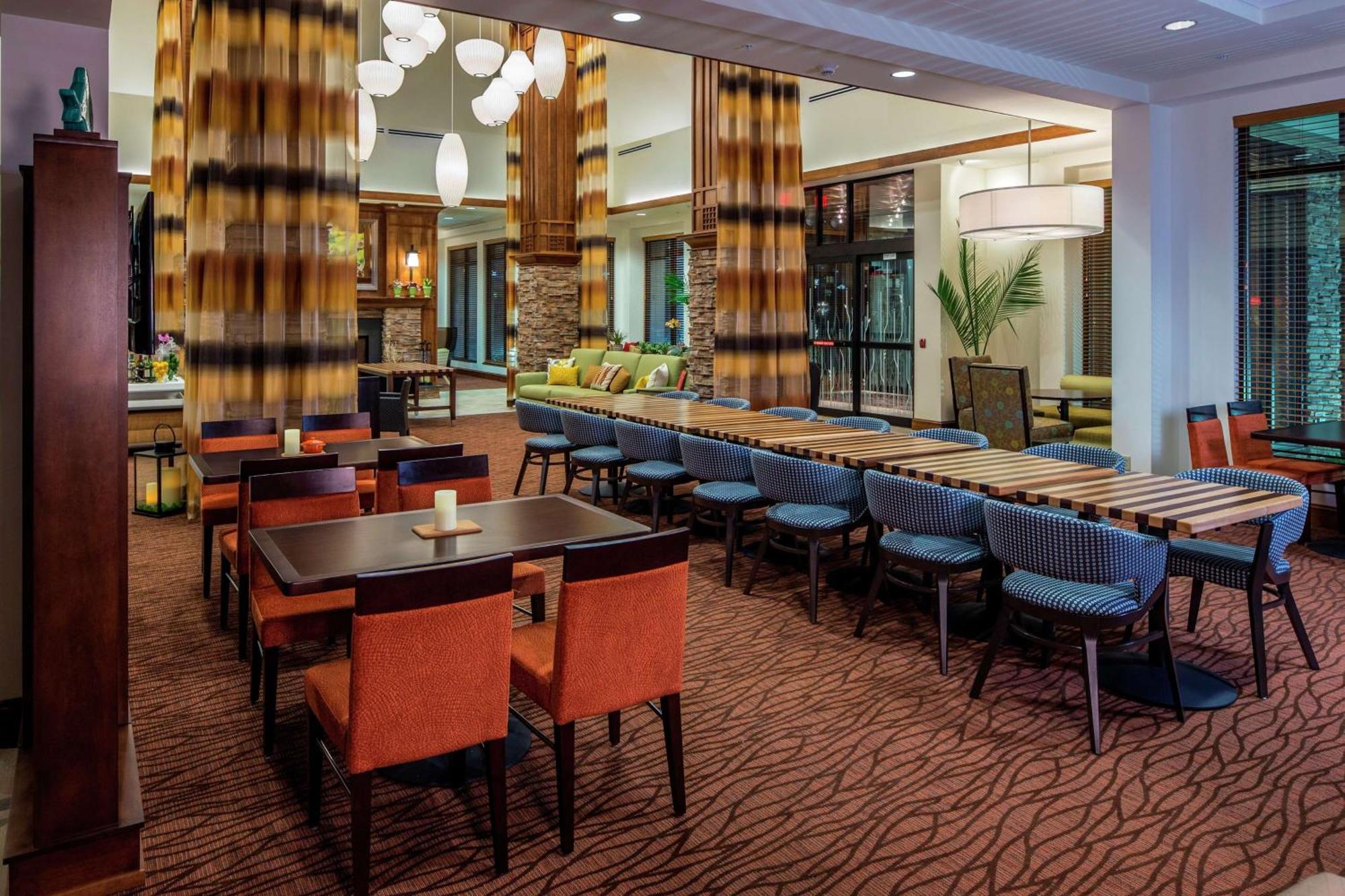 Hilton Garden Inn Uniontown Eksteriør bilde